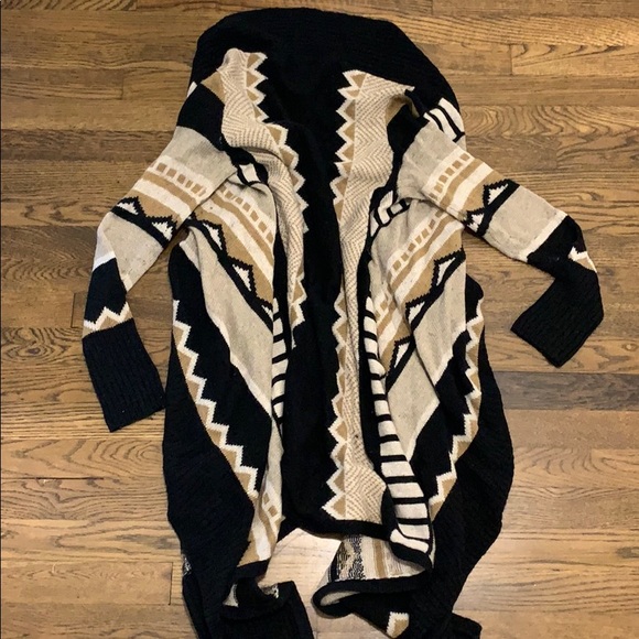 Moda Internatioal Cardigan - Picture 4 of 4